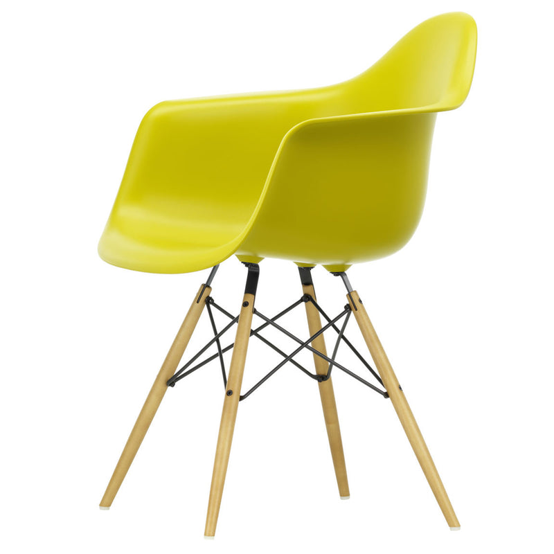 Vitra - Eames Plastic Armchair DAW RE | senf RE / Ahorn gelblich
