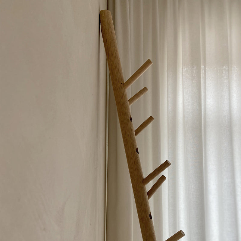 We Do Wood - Laid Back Standgarderobe