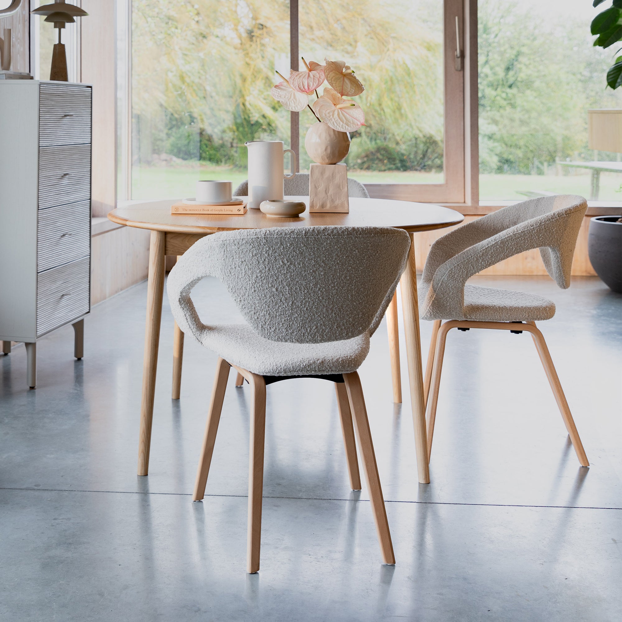 Zuiver - Flexback Stuhl | Bouclé beige