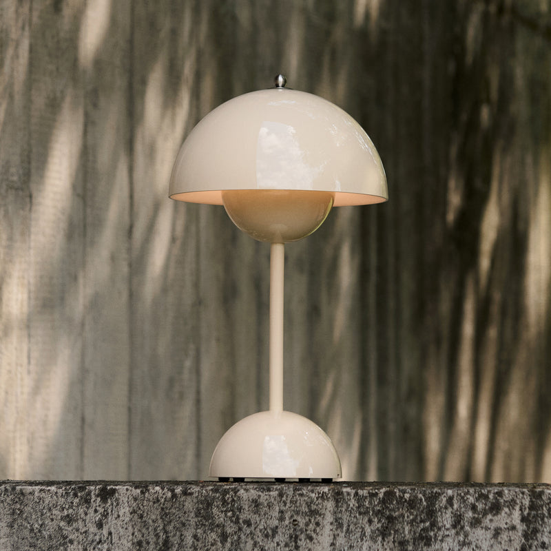 &amp;Tradition - Flowerpot Akku Tischleuchte VP9 | elfenbein
