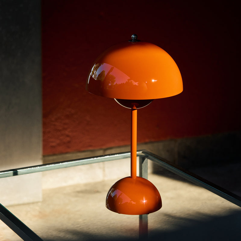 &amp;Tradition - Flowerpot Akku Tischleuchte VP9 | zesty orange