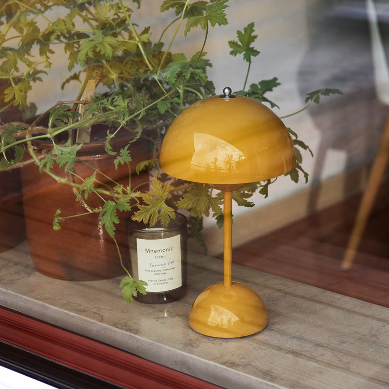 &amp;Tradition - Flowerpot Akku Tischleuchte VP9 | senf