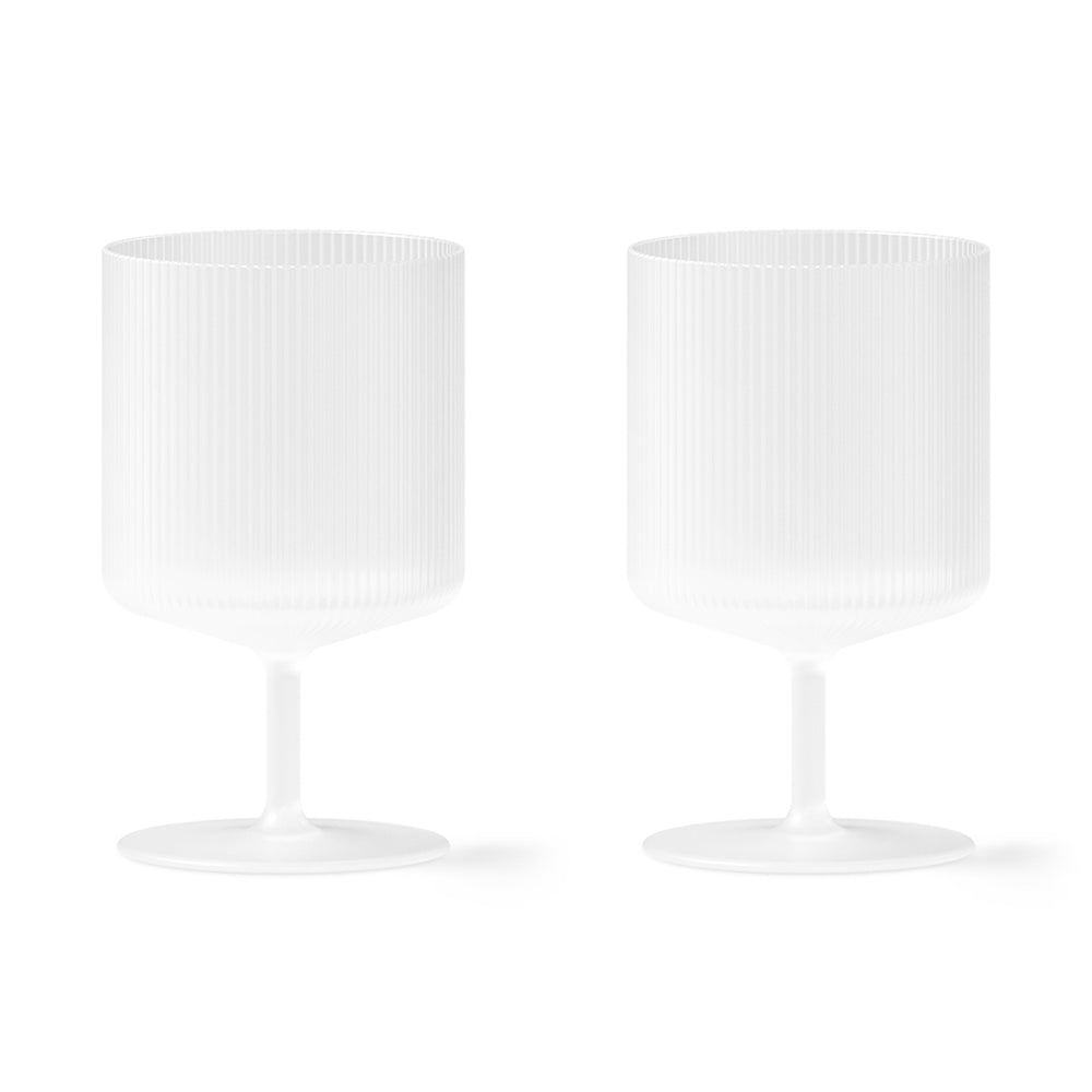 Ferm Living - Ripple Weinglas (2er-Set) | frosted