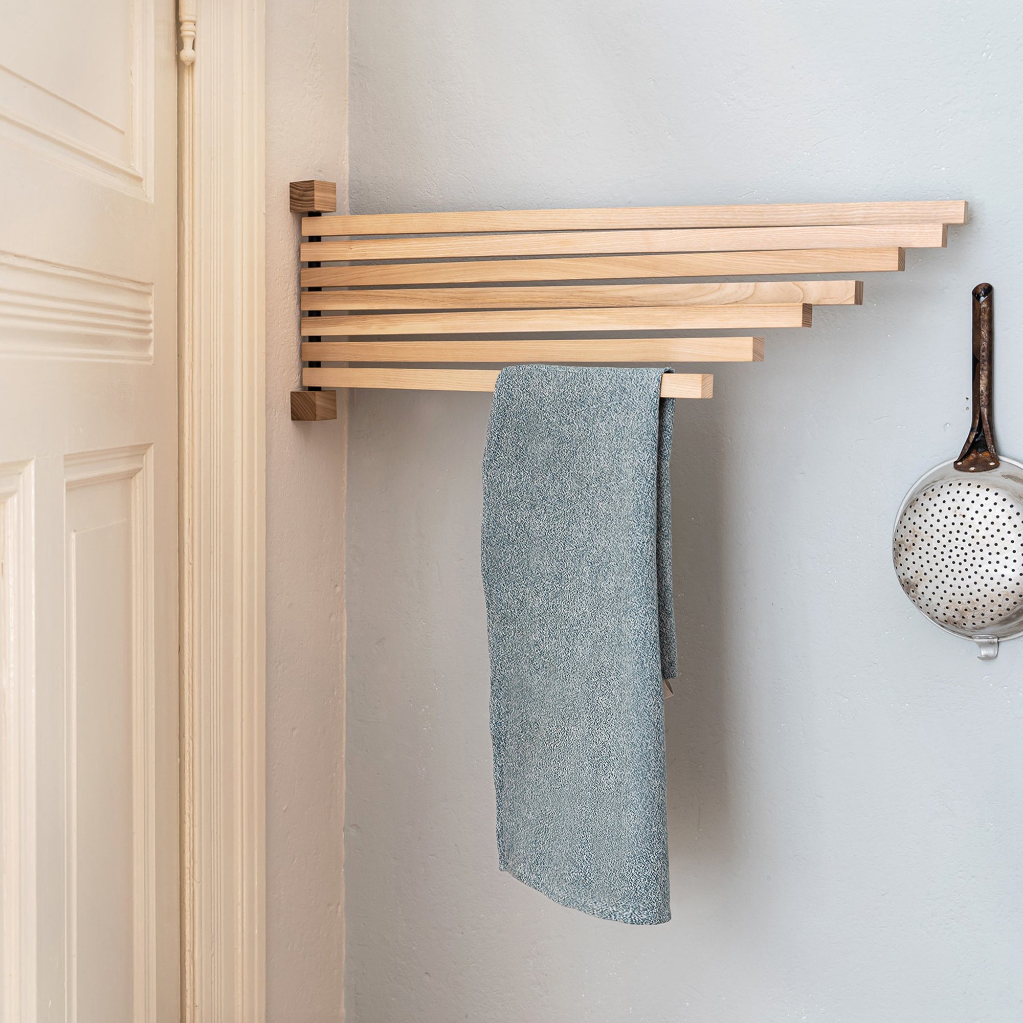 side by side - Pavo Wandgestell | L