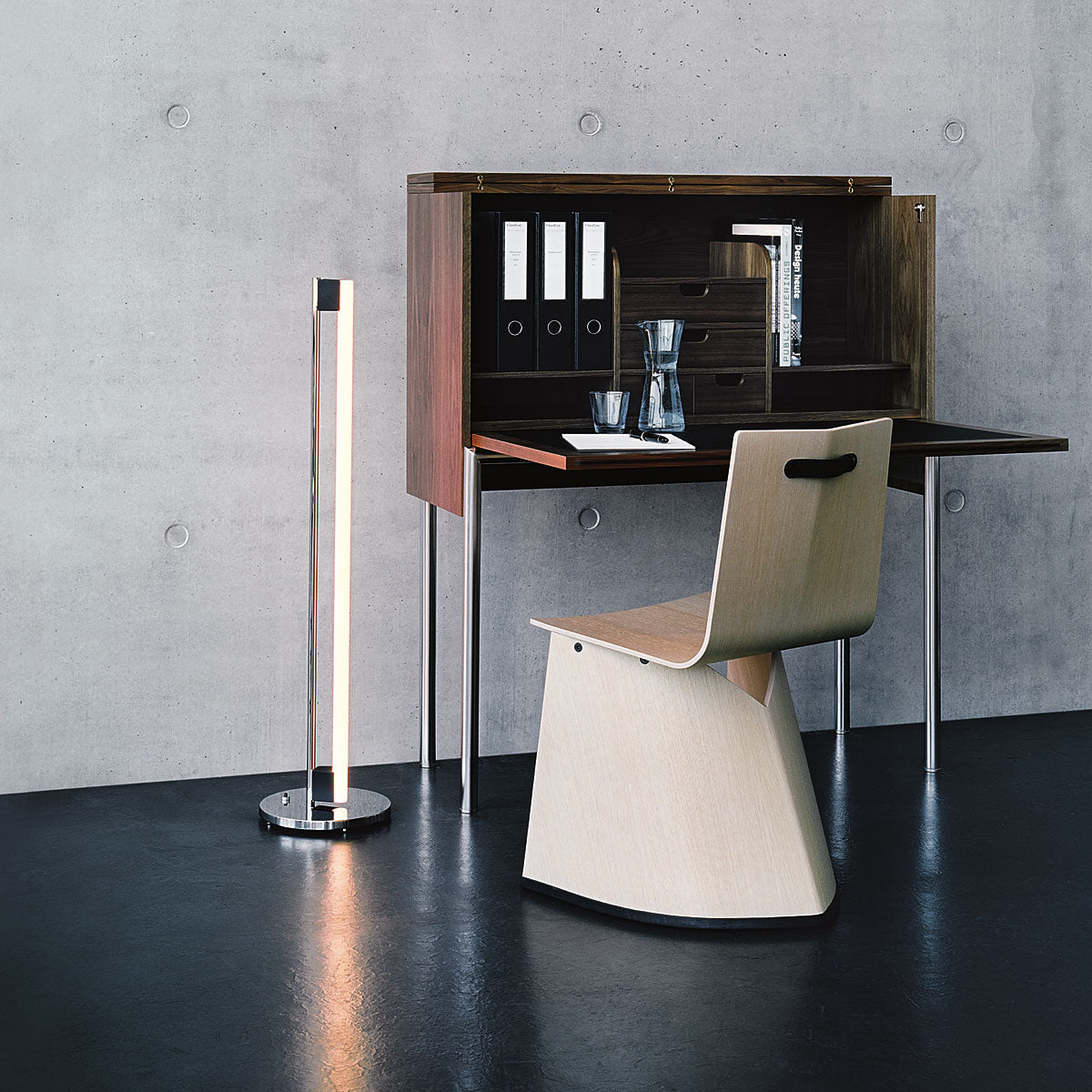 ClassiCon - Tube Light LED Stehleuchte
